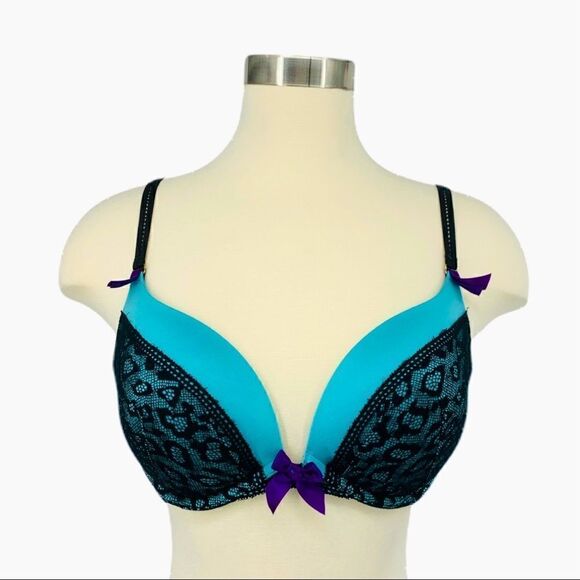 Victoria’s Secret Blue Cheetah Lace Bra - Picture 1 of 4